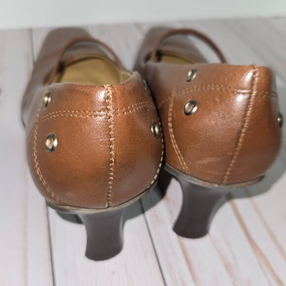 Liz Claiborne Mary Jane style heels in Brown Women's Size 8.5 Model Abode - Picture 5 of 11